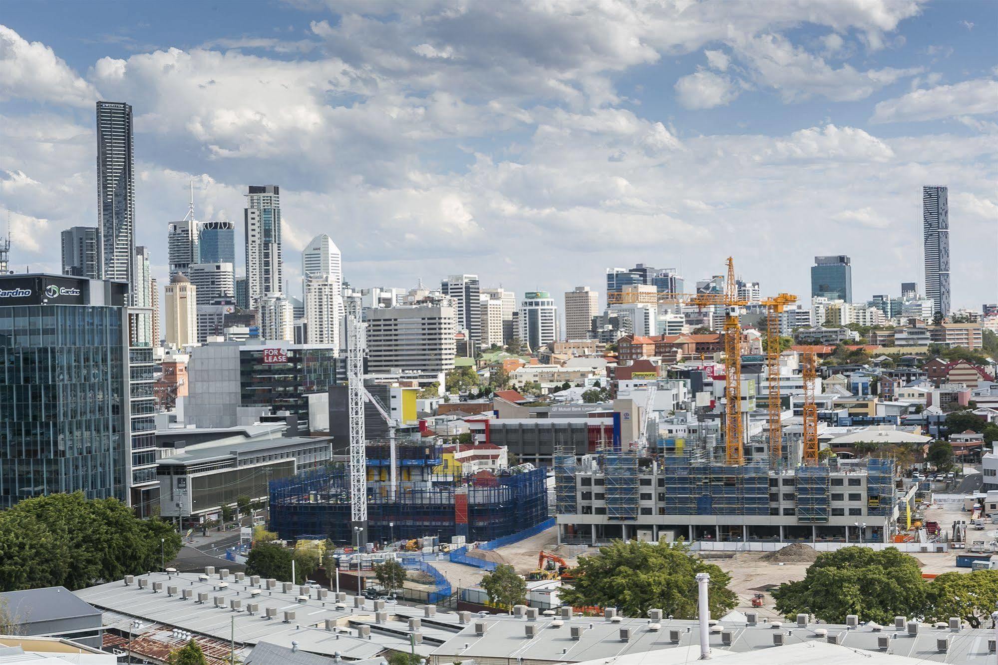 Direct Collective - Pavilion And Governor On Brookes Brisbane